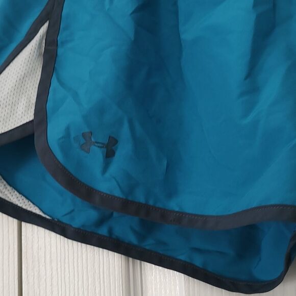 Under Armour  lined running  athletic shorts  Sz M - Picture 2 of 4